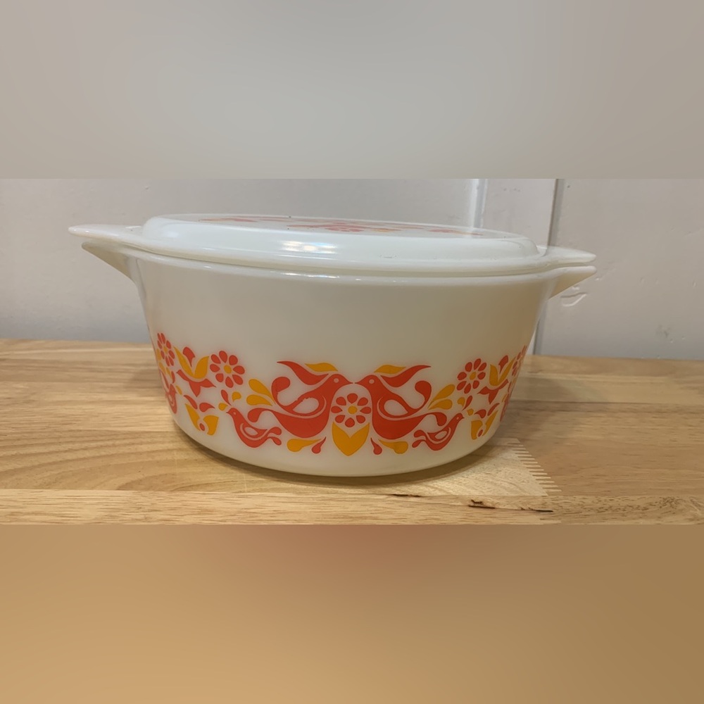 Pyrex Friendship 475-B 2.5 Qt.